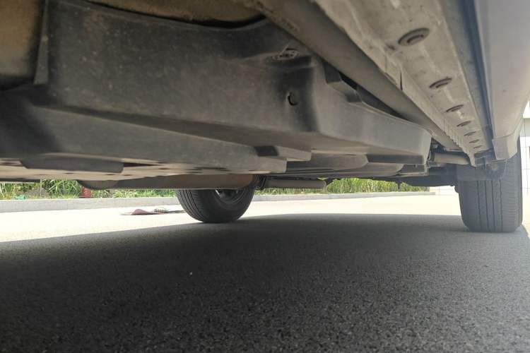 Used Toyota RAV4 2019 2.0L CVT Two-Wheel Drive Luxury Version China VI Standard Chassis Front Left