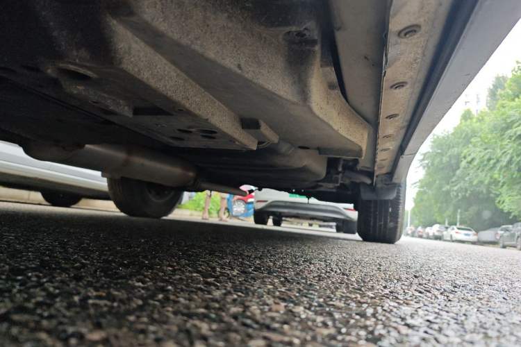 Used Toyota RAV4 2019 2.0L CVT Two-Wheel Drive ZhiShang Version China VI Standard Chassis Front Left