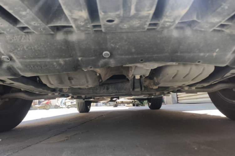 Used Toyota RAV4 2019 2.0L CVT Two-Wheel Drive Luxury Version China VI Standard Chassis Front