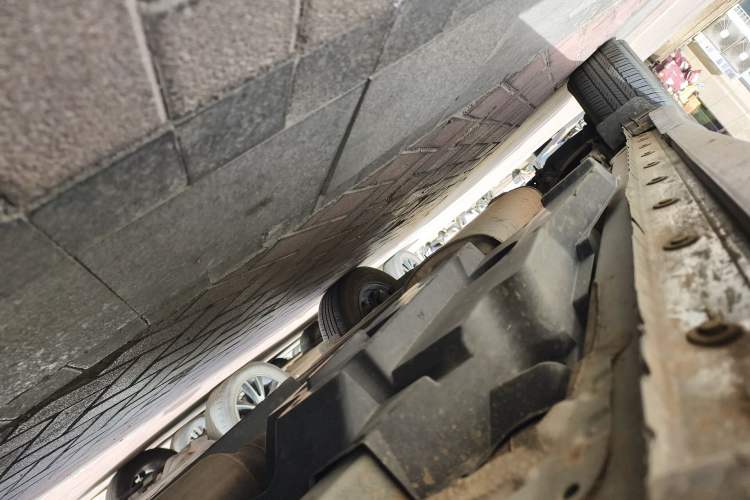 Used Toyota RAV4 2019 2.0L CVT Two-Wheel Drive Comfort Edition China VI Standard Chassis Front Right