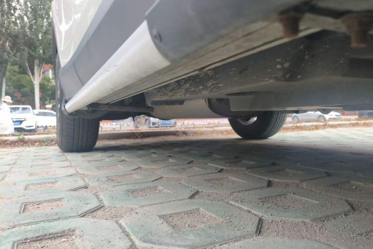 Used Toyota RAV4 2019 2.0L CVT Two-Wheel Drive Luxury Version China VI Standard Chassis Front Right