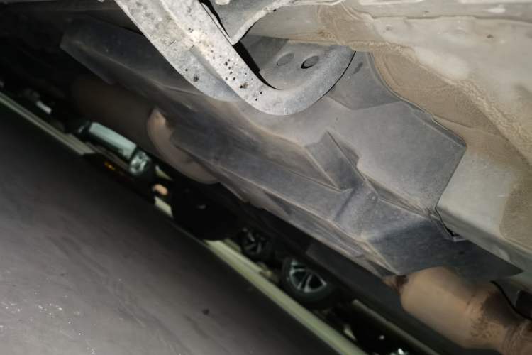 Used Toyota RAV4 2019 2.0L CVT Two-Wheel Drive Luxury Version China VI Standard Chassis Front Right