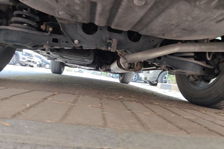 Used Toyota RAV4 2019 2.0L CVT Two-Wheel Drive Luxury Version China VI Standard Chassis Rear