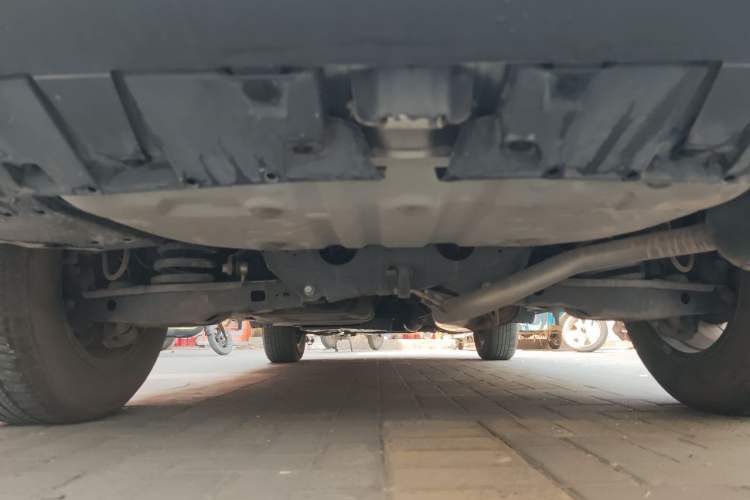 Used Toyota RAV4 2019 2.0L CVT Two-Wheel Drive Luxury Version China VI Standard Chassis Rear