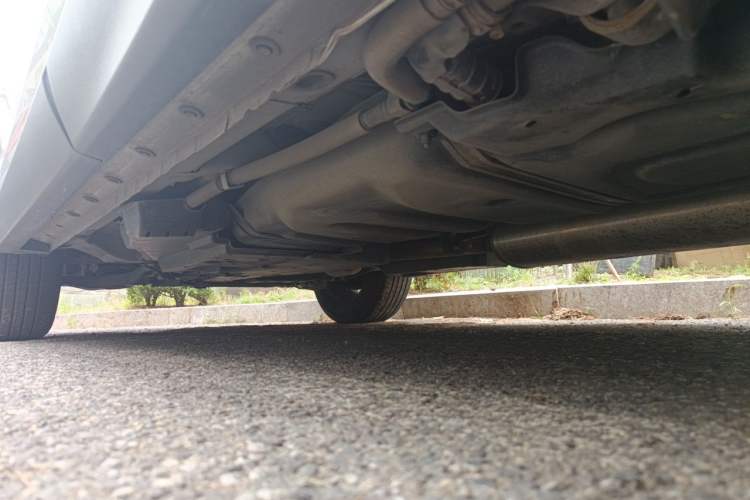 Used Toyota RAV4 2019 2.0L CVT Two-Wheel Drive Luxury Version China VI Standard Chassis Rear Left