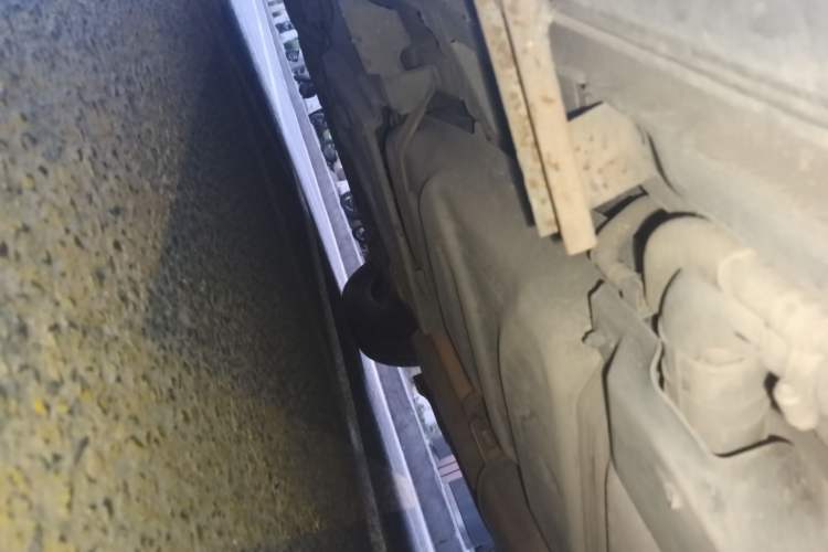 Used Toyota RAV4 2019 2.0L CVT 4x4 New Edition China VI Standard Chassis Rear Left