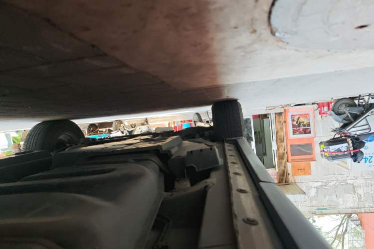 Used Toyota RAV4 2019 2.0L CVT Two-Wheel Drive Luxury Version China VI Standard Chassis Rear Left