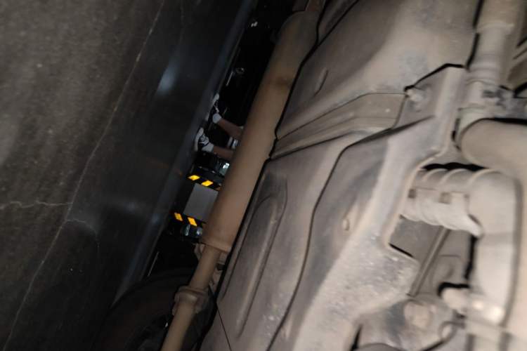 Used Toyota RAV4 2019 2.0L CVT Two-Wheel Drive Luxury Version China VI Standard Chassis Rear Left