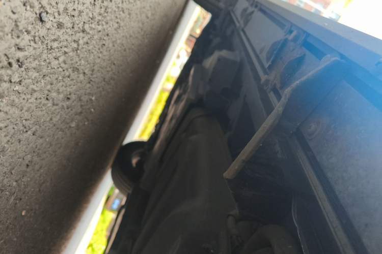Used Toyota RAV4 2019 2.0L CVT Two-Wheel Drive ZhiShang Version China VI Standard Chassis Rear Left