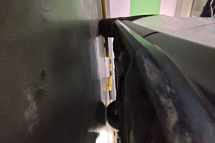 Used Toyota RAV4 2019 2.0L CVT Two-Wheel Drive ZhiShang Version China VI Standard Chassis Rear Left