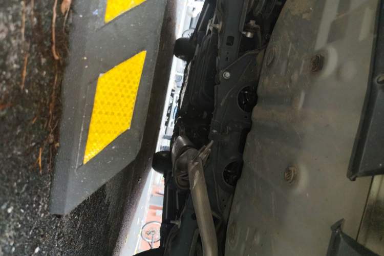 Used Toyota RAV4 2019 2.0L CVT Two-Wheel Drive Luxury Version China VI Standard Chassis Rear