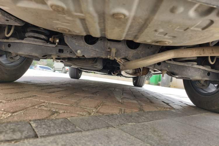 Used Toyota RAV4 2019 2.0L CVT Two-Wheel Drive Comfort Edition China VI Standard Chassis Rear