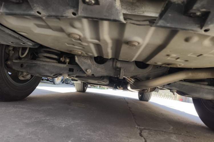 Used Toyota RAV4 2019 2.0L CVT Two-Wheel Drive Luxury Version China VI Standard Chassis Rear
