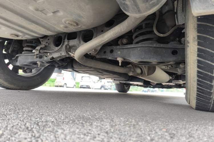 Used Toyota RAV4 2019 2.0L CVT Two-Wheel Drive Comfort Edition China VI Standard Chassis Rear Right