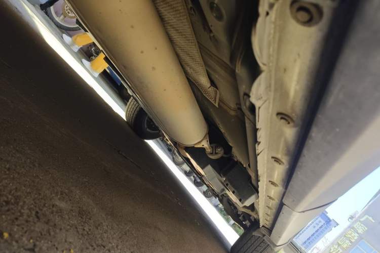 Used Toyota RAV4 2019 2.0L CVT Two-Wheel Drive Luxury Version China VI Standard Chassis Rear Right