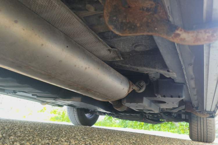 Used Toyota RAV4 2019 2.0L CVT Two-Wheel Drive Comfort Edition China VI Standard Chassis Rear Right