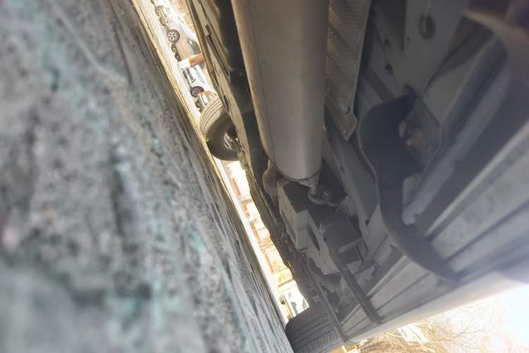 Used Toyota RAV4 2019 2.0L CVT Two-Wheel Drive Luxury Version China VI Standard Chassis Rear Right