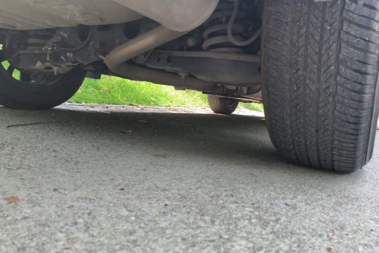 Used Toyota RAV4 2019 2.0L CVT Two-Wheel Drive ZhiShang Version China VI Standard Chassis Rear Right