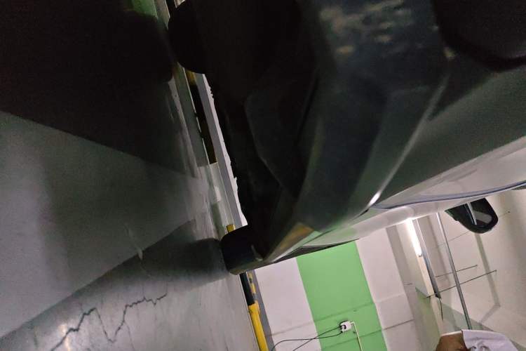 Used Toyota RAV4 2019 2.0L CVT Two-Wheel Drive ZhiShang Version China VI Standard Chassis Rear Right