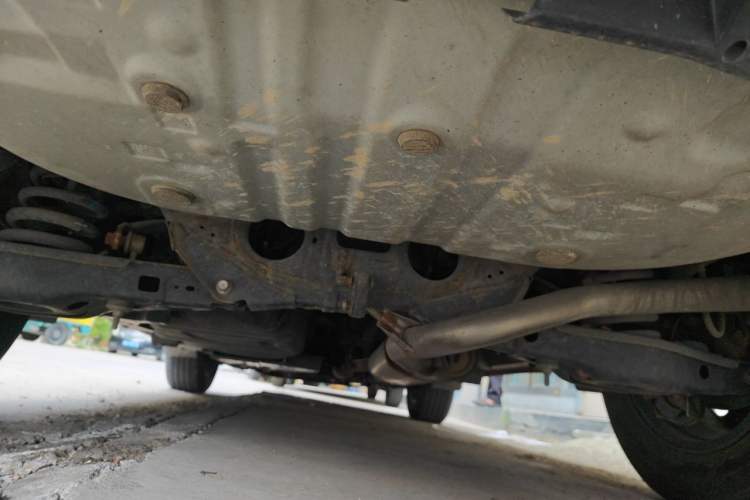 Used Toyota RAV4 2019 2.0L CVT Two-Wheel Drive Luxury Version China VI Standard Chassis Rear
