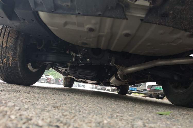 Used Toyota RAV4 2019 2.0L CVT Two-Wheel Drive ZhiShang Version China VI Standard Chassis Rear