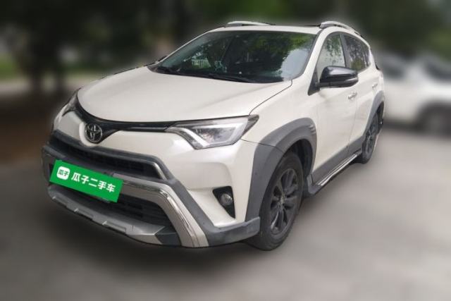 Used Toyota RAV4 2019 2.0L CVT Two-Wheel Drive Fashion X Limited Edition China VI Standard