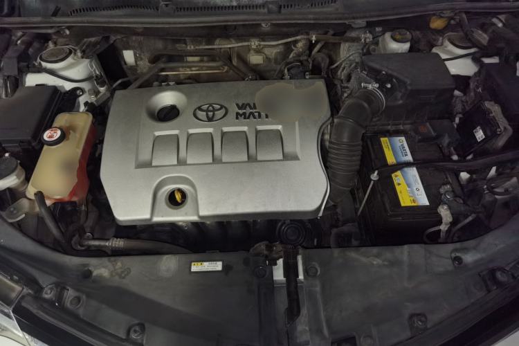 Used Toyota RAV4 2019 2.0L CVT Two-Wheel Drive Fashion X Limited Edition China VI Standard Engine Bay