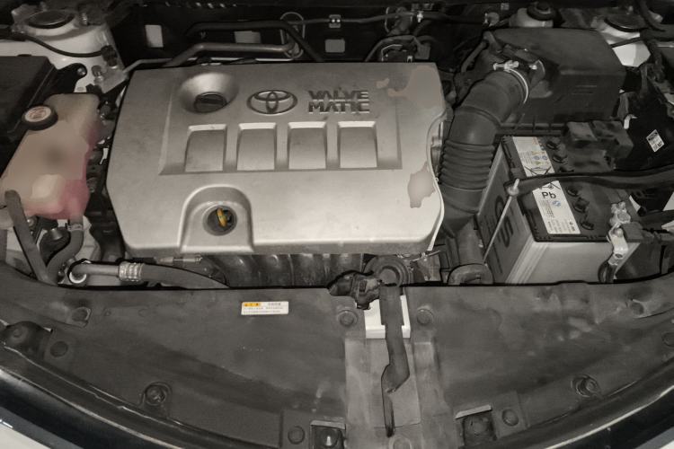 Used Toyota RAV4 2019 2.0L CVT Two-Wheel Drive Pioneer Edition China VI Standard Engine Bay