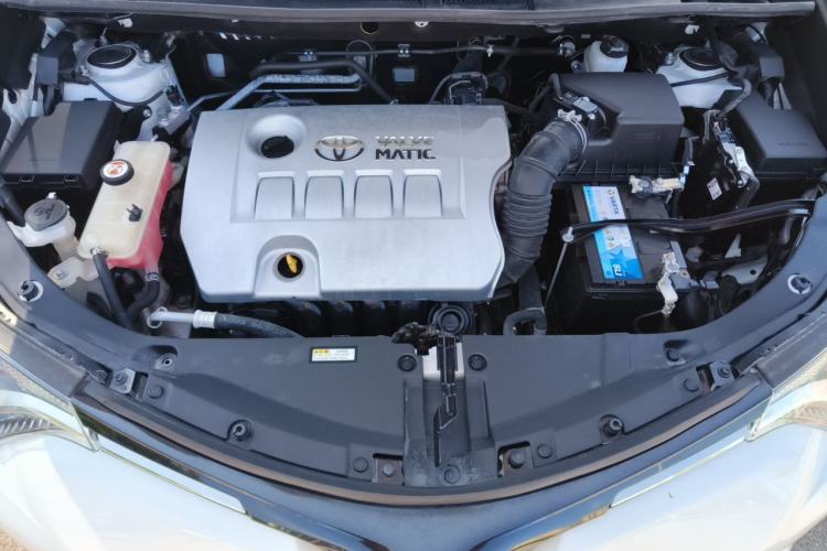 Used Toyota RAV4 2019 2.0L CVT Two-Wheel Drive Urban Edition China VI Standard Engine Bay
