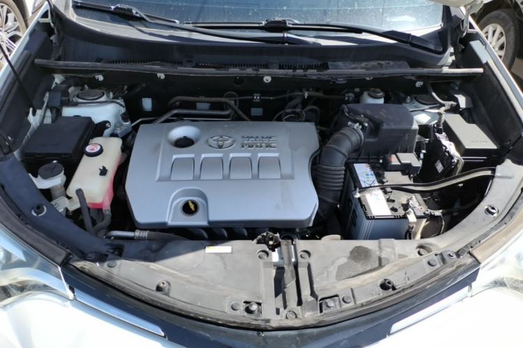 Used Toyota RAV4 2019 2.0L CVT Two-Wheel Drive Fashion X Limited Edition China V Standard Engine Bay