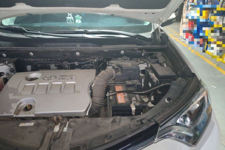 Used Toyota RAV4 2019 2.0L CVT Two-Wheel Drive Pioneer Edition China VI Standard Engine Bay Left