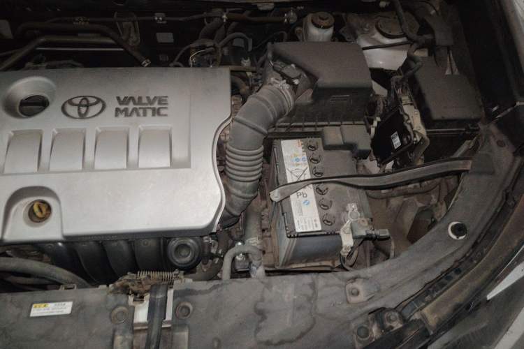 Used Toyota RAV4 2019 2.0L CVT Two-Wheel Drive Fashion X Limited Edition China V Standard Engine Bay Left