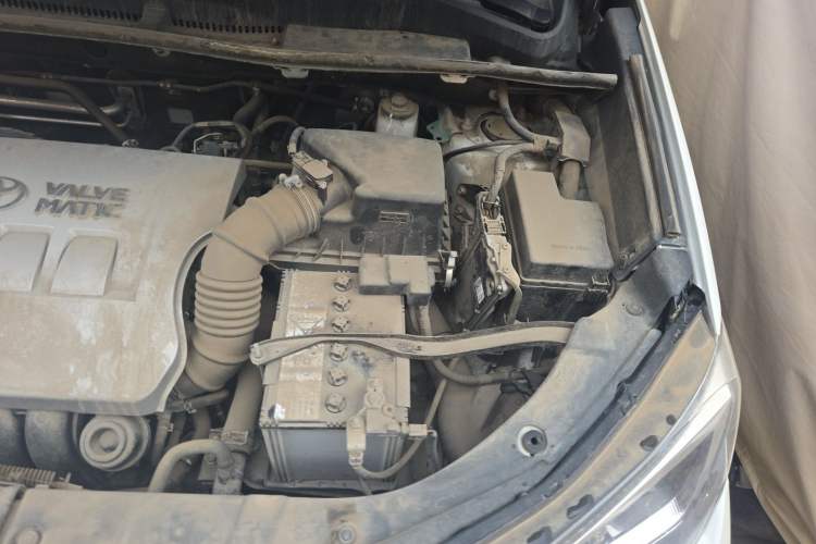 Used Toyota RAV4 2019 2.0L CVT Two-Wheel Drive Comfort Edition China VI Standard Engine Bay Left