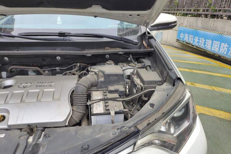 Used Toyota RAV4 2019 2.0L CVT Two-Wheel Drive Pioneer Edition China V Standard Engine Bay Left