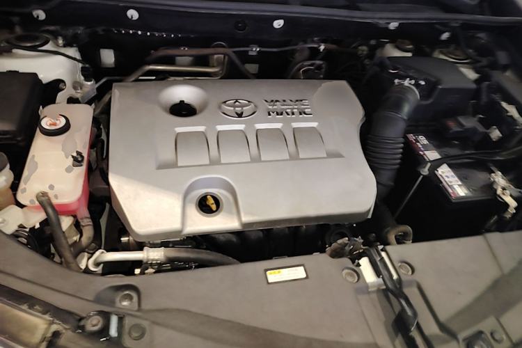 Used Toyota RAV4 2019 2.0L CVT Two-Wheel Drive Pioneer Edition China VI Standard Engine Bay
