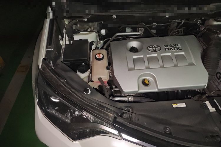 Used Toyota RAV4 2019 2.0L CVT Two-Wheel Drive Comfort Edition China VI Standard Engine Bay Right