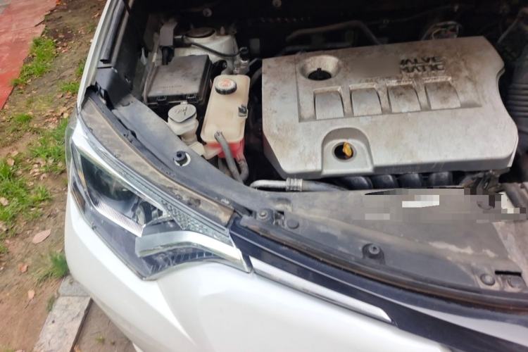 Used Toyota RAV4 2019 2.0L CVT Two-Wheel Drive Pioneer Edition China VI Standard Engine Bay Right