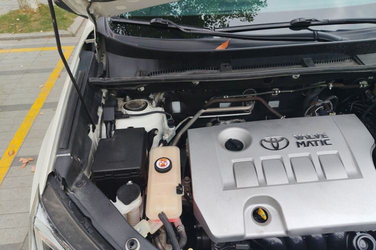Used Toyota RAV4 2019 2.0L CVT Two-Wheel Drive Pioneer Edition China V Standard Engine Bay Right