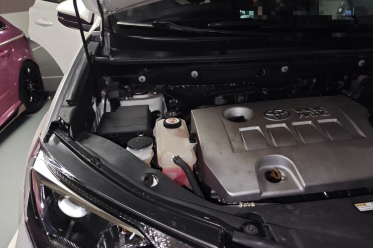 Used Toyota RAV4 2019 2.0L CVT Two-Wheel Drive Pioneer Edition China V Standard Engine Bay Right