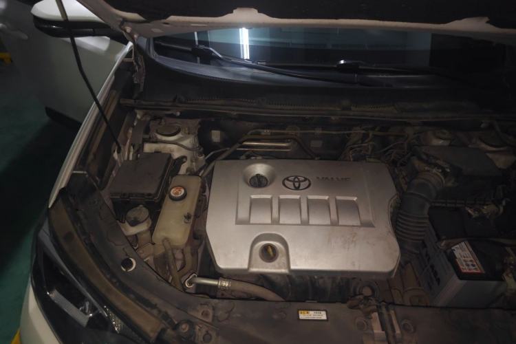 Used Toyota RAV4 2019 2.0L CVT Two-Wheel Drive Pioneer Edition China VI Standard Engine Bay Right