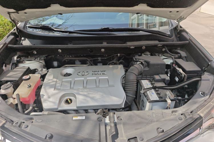 Used Toyota RAV4 2019 2.0L CVT Two-Wheel Drive Pioneer Edition China V Standard Engine Bay