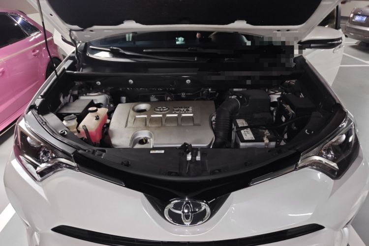 Used Toyota RAV4 2019 2.0L CVT Two-Wheel Drive Pioneer Edition China V Standard Engine Bay