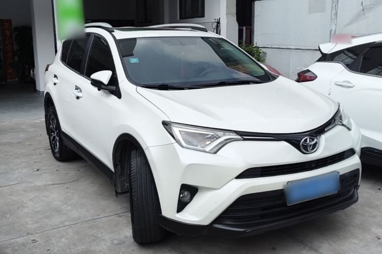Used Toyota RAV4 2019 2.0L CVT Two-Wheel Drive Pioneer Edition China VI Standard Exterior 1