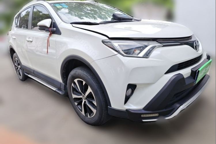 Used Toyota RAV4 2019 2.0L CVT Two-Wheel Drive Pioneer Edition China V Standard Exterior 1