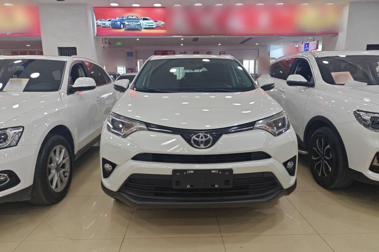 Used Toyota RAV4 2019 2.0L CVT Two-Wheel Drive Pioneer Edition China VI Standard Exterior 1