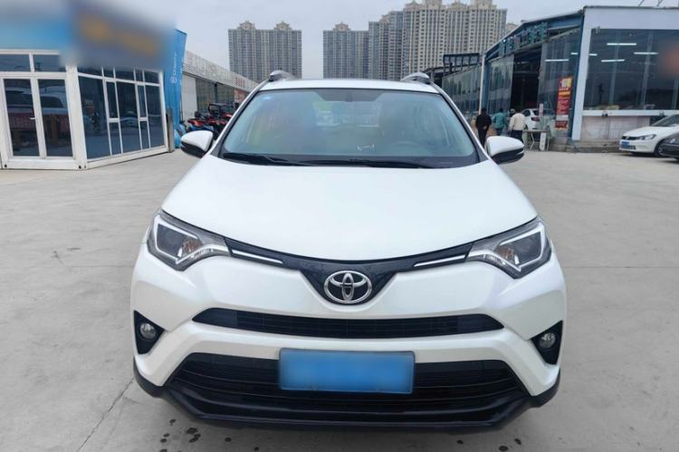Used Toyota RAV4 2019 2.0L CVT Two-Wheel Drive Pioneer Edition China V Standard Exterior 1