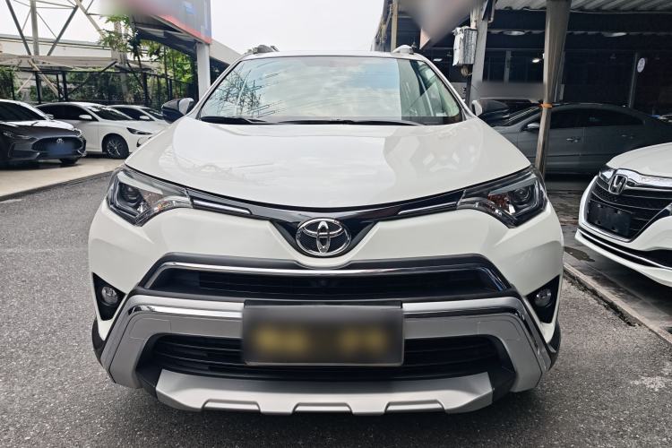 Used Toyota RAV4 2019 2.0L CVT Two-Wheel Drive Fashion X Limited Edition China VI Standard Exterior 1