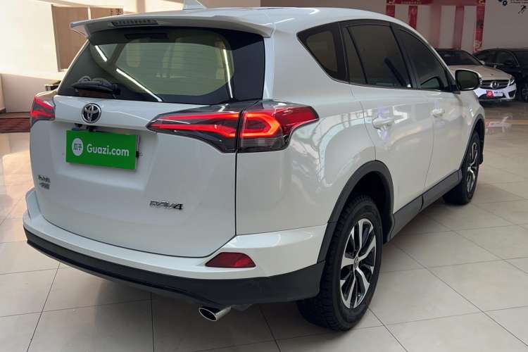 Used Toyota RAV4 2019 2.0L CVT Two-Wheel Drive Pioneer Edition China V Standard Exterior 3