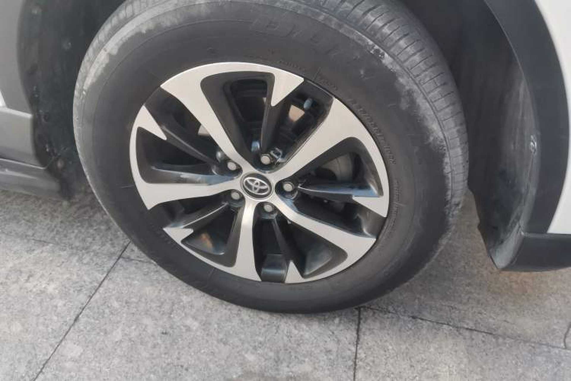 Used Toyota RAV4 2019 2.0L CVT Two-Wheel Drive Pioneer Edition China VI Standard Exterior 4