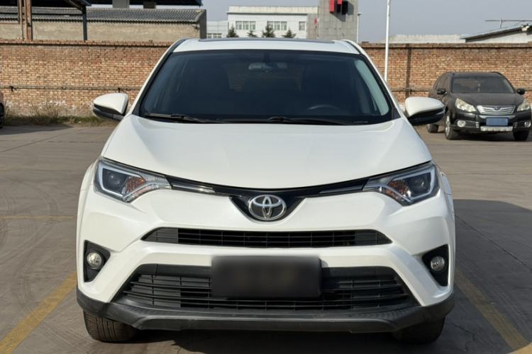 Used Toyota RAV4 2019 2.0L CVT Two-Wheel Drive Pioneer Edition China V Standard Exterior 4